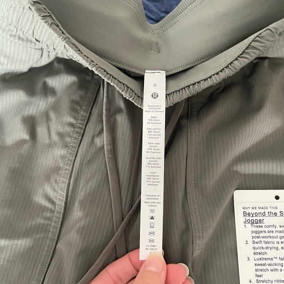 LULULEMON Beyond the Studio joggers sz 6 Grey Sage NWOT - Picture 6 of 8